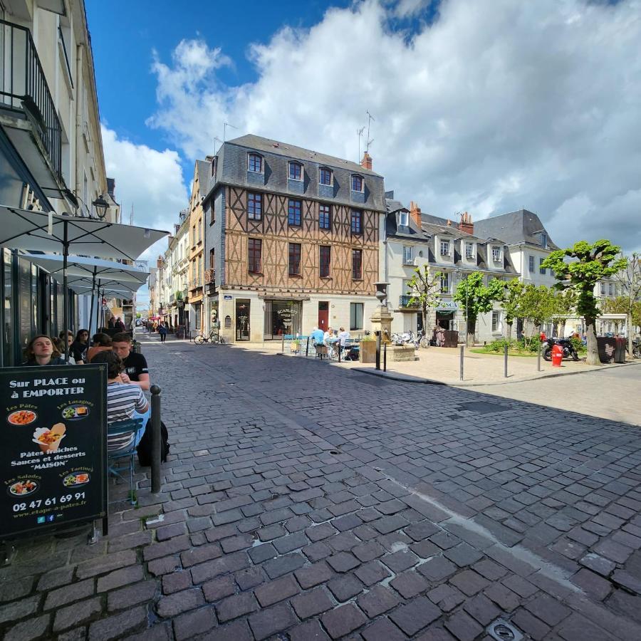 "Colbert Triplex" 3 Chambres - Balcon - Patio - Cathedrale Тур Экстерьер фото